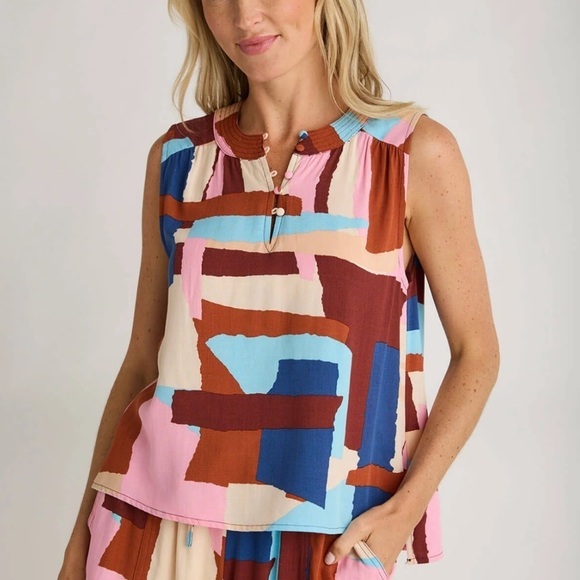 NWT Fate abstract sleeveless top pink multicolor size small - Picture 1 of 7